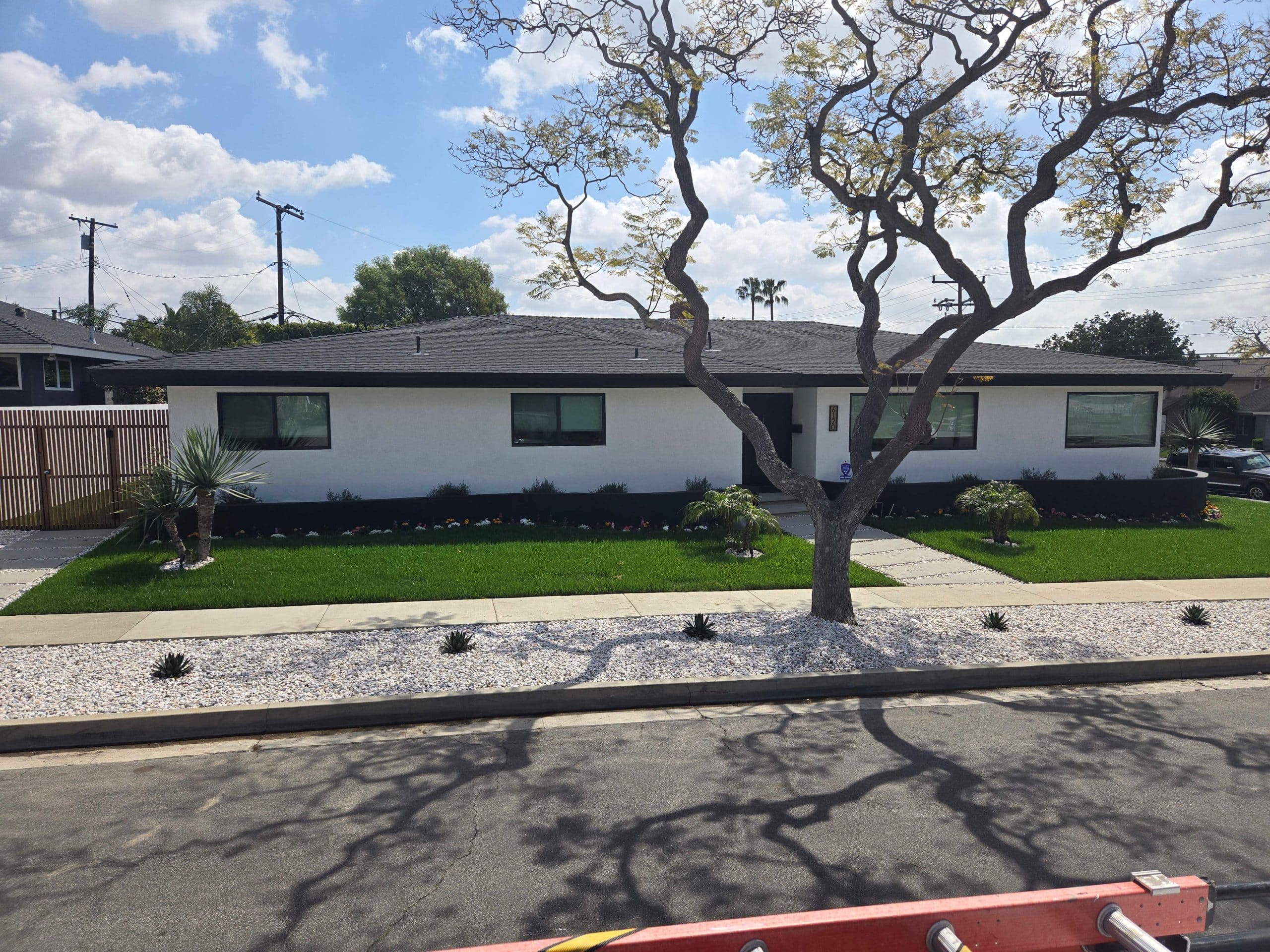 Roofing Contractors in LA